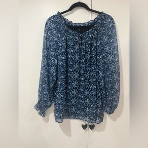 Elegant paisley print blouse